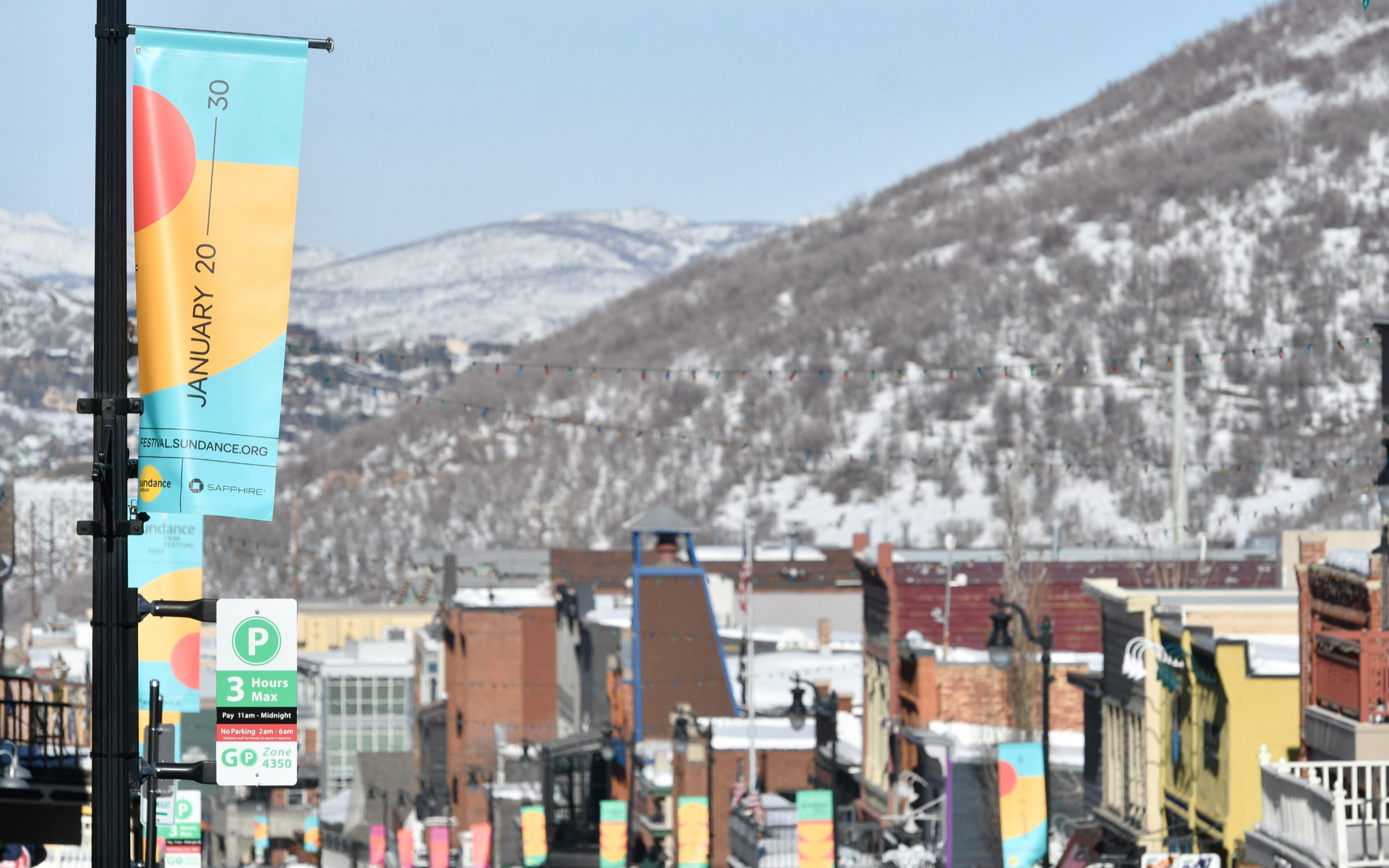 Park City Main Street während des Sundance Film Festivals 2022  (© Sundance Institute | Foto: Stephen Speckman)
